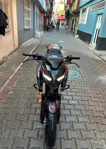 N250 Pulsar motosiklet - Görsel 2