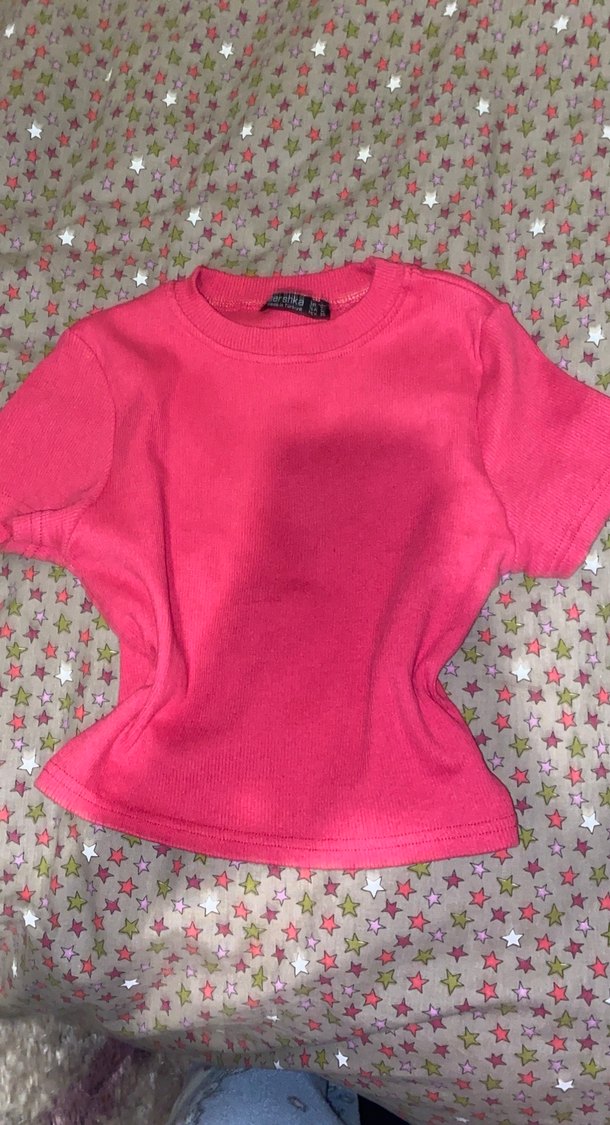 Kısa Kollu Pembe Crop - Görsel 2