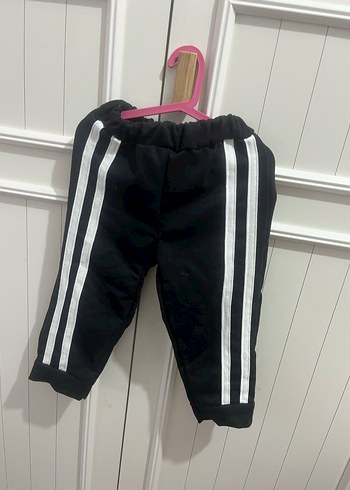 Kız Çocuk Siyah Kapüşonlu Fermuarlı Ceket - Görsel 2