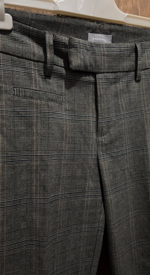 Stefanel marka vucuda oturan kumas pantolon - Görsel 3