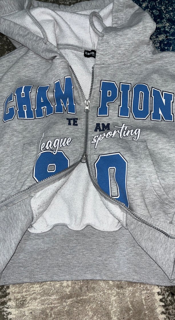 Gri Kapüşonlu Zincir Detaylı Kadın Sweatshirt - Görsel 3