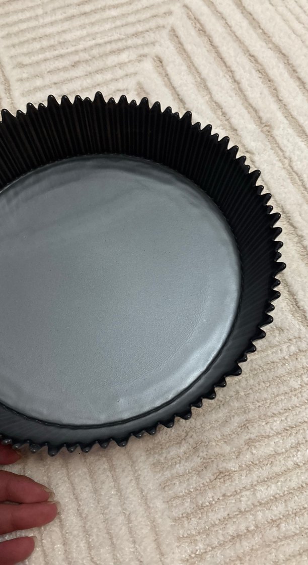 Siyah Dalgalı Kenarlı tabak - Görsel 2