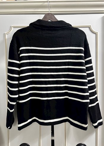 Siyah Gri Çizgili V Yaka Örgü Kadın Kazak - Görsel 3