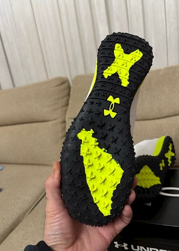 Under Armour Halı Saha Krampon - Görsel 4