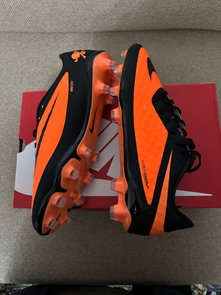 Nike Hypervenom Krampon - Görsel 2