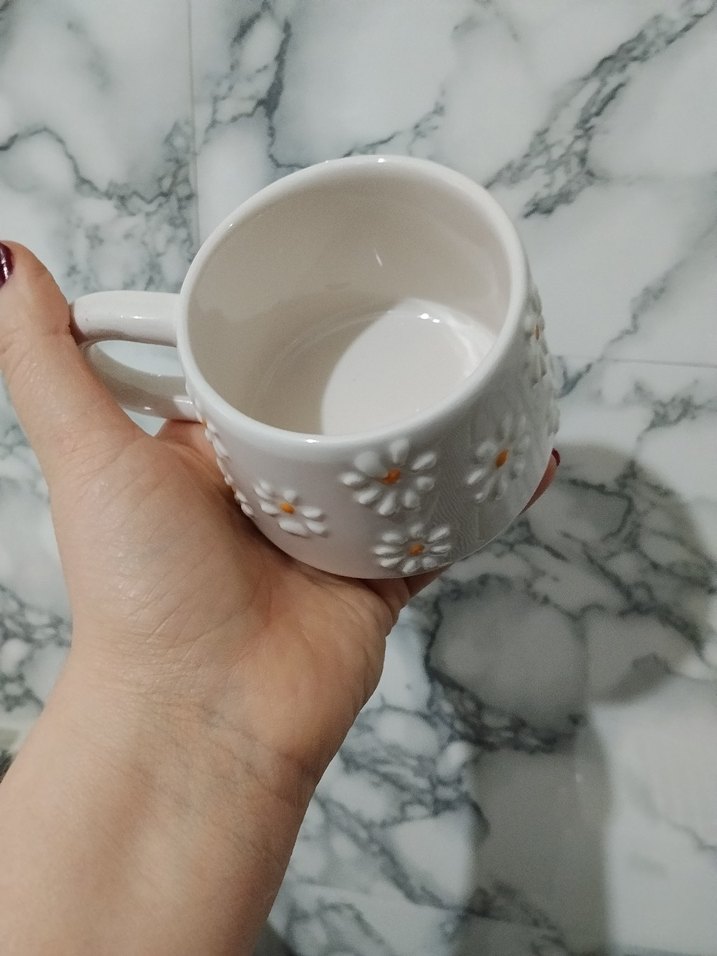 Beyaz Papatya Desenli Seramik Kupa - Görsel 2