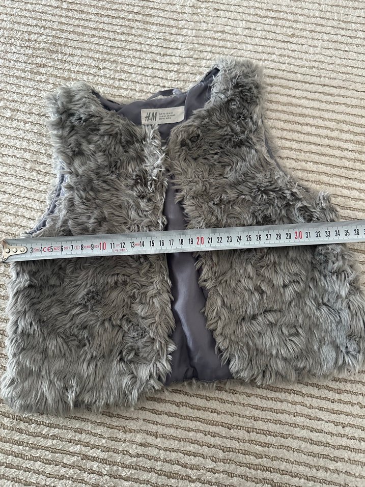 Kız Çocuk Gri Kürklü Kolsuz Yelek - Görsel 2