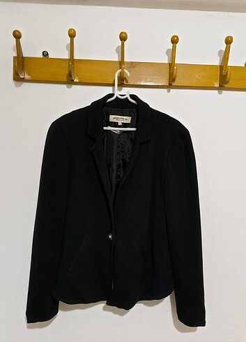 Siyah Tek Düğmeli Blazer Ceket