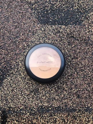 MAC FULL COVERAGE FOUNDATION