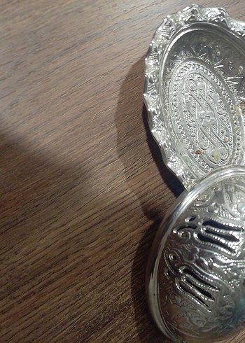 Parlak Altın Yılan Desenli Tabak - Görsel 2