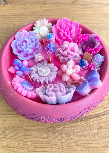 Renkli Çiçek Detaylı Pembe Mum - Görsel 5