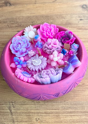 Renkli Çiçek Detaylı Pembe Mum - Görsel 3