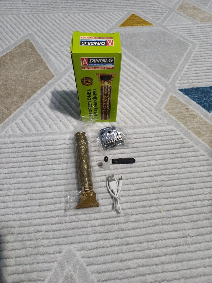 Dingilg RD-088X Altın Renkli Saç Kesme Makinesi - Görsel 2