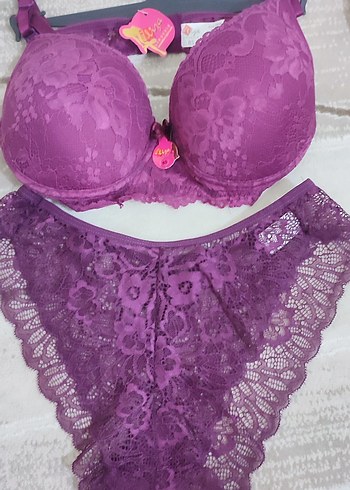 Nakışlı Kırmızı ve Mor Bohem Sütyen takımı - Görsel 5