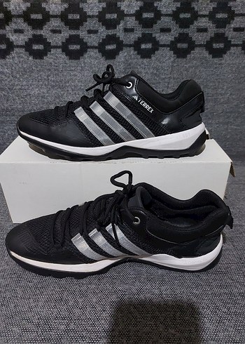 Adidas Orjinal Adidas 42 no Terrex Daroga Plus