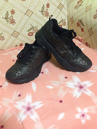 37 Beden Orjinal Skechers