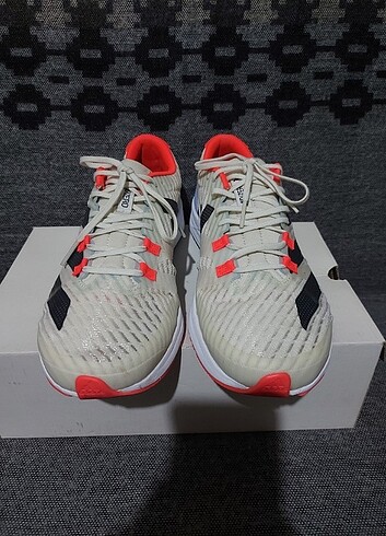 44 Beden Orjinal Adidas 44 no ADIZERO RC 5