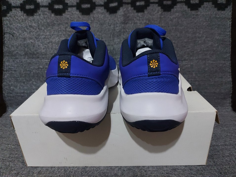 Orjinal Nike 44,5 no Legend Essential 3 - Görsel 5