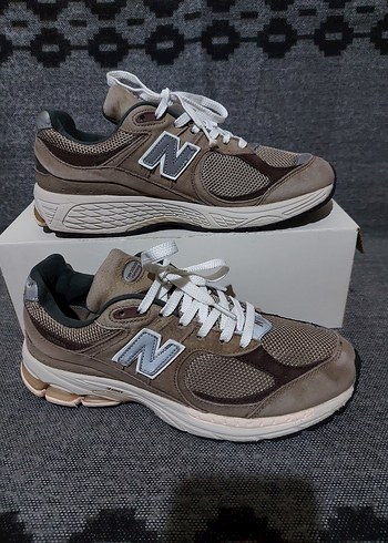 Orjinal New Balance 42,5 no 2002r