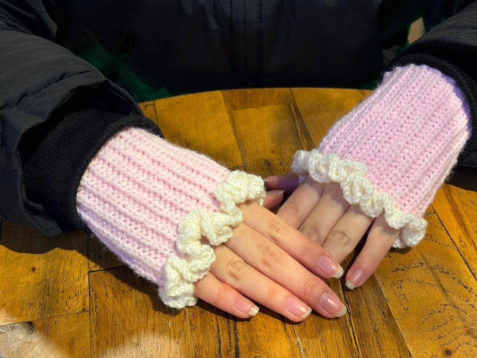 Büzgülü Pembe Eldiven - Görsel 2