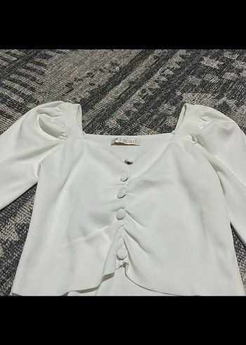 Düğmeli V Yaka Beyaz Kadın Bluz - Görsel 3
