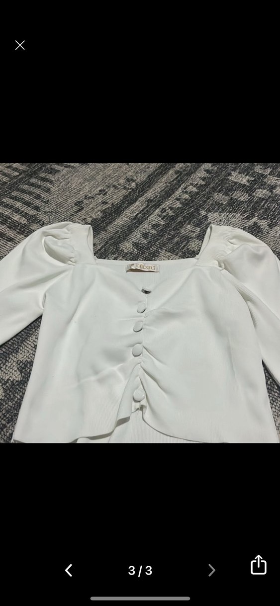 Düğmeli V Yaka Beyaz Kadın Bluz - Görsel 3