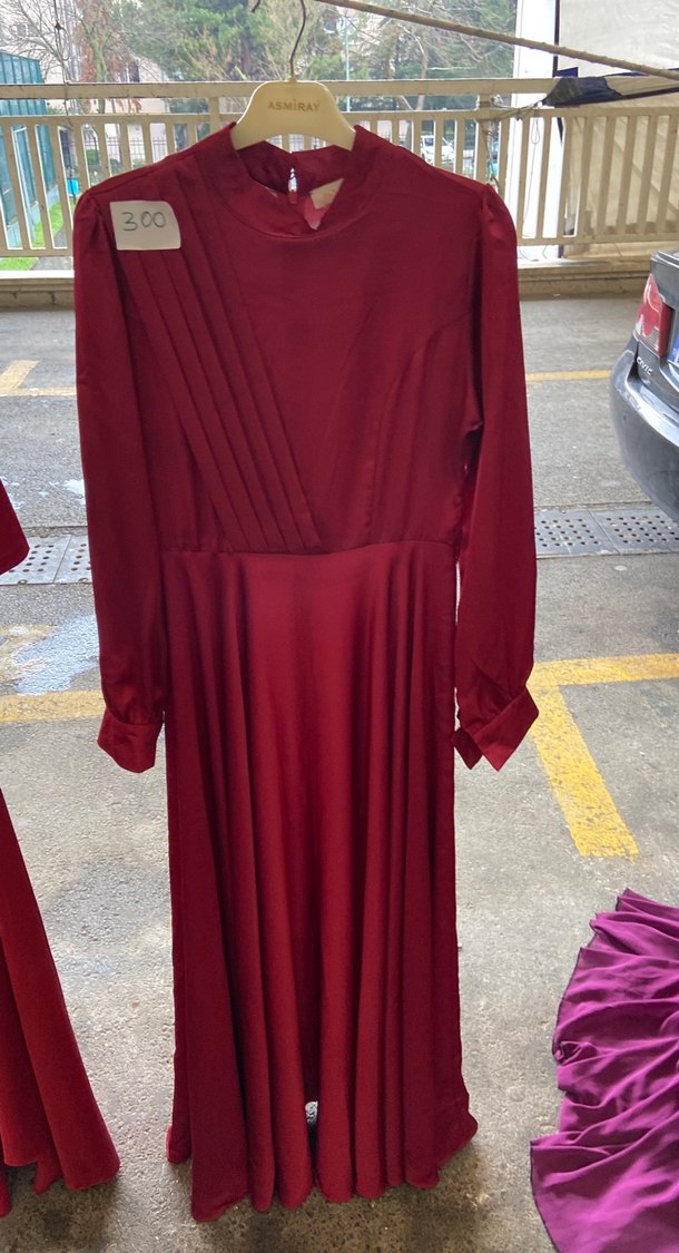 Bordo Piliseli Uzun Kollu Uzun Elbise - Görsel 3