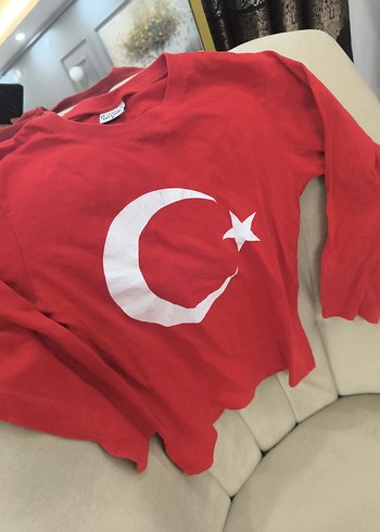 Kırmızı Uzun Kollu 6 yas - Görsel 2