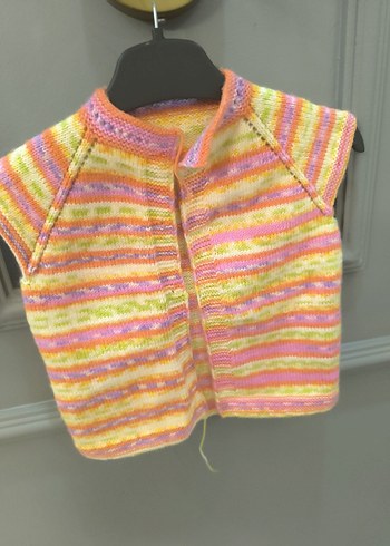 Kız Çocuk Renkli Triko Kolsuz Hırka el yapımı yen - Görsel 2