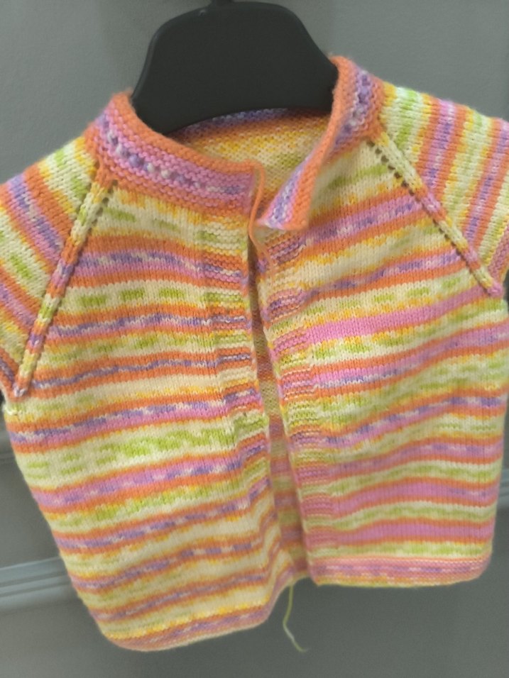 Kız Çocuk Renkli Triko Kolsuz Hırka el yapımı yen - Görsel 5