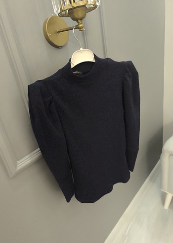 Siyah Yünlü Yarım Balıkçı Yaka Kadın Kazak - Görsel 2