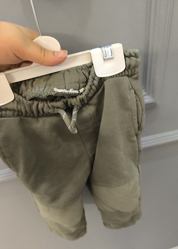 Erkek Çocuk Haki Süet Kemerli Bol Pantolon - Görsel 2