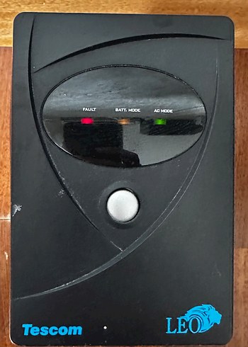 TESCOM LEO 600A UPS - Görsel 3