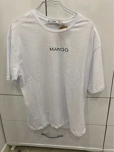 Mango tshirt