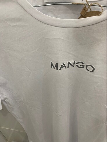 m Beden Mango tshirt