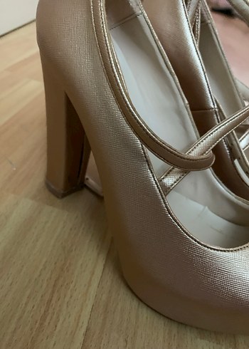 Bej Parlak Tokalı Platform Topuklu Kadın Ayakkabı - Görsel 4