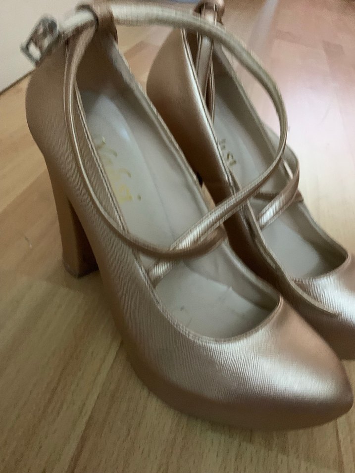 Bej Parlak Tokalı Platform Topuklu Kadın Ayakkabı - Görsel 3