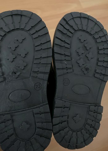 Kız Çocuk Siyah Rugan Botlar Velcro - Görsel 3