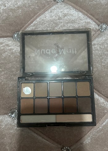 Bej Tonlarda Göz Farı Paleti - Görsel 2