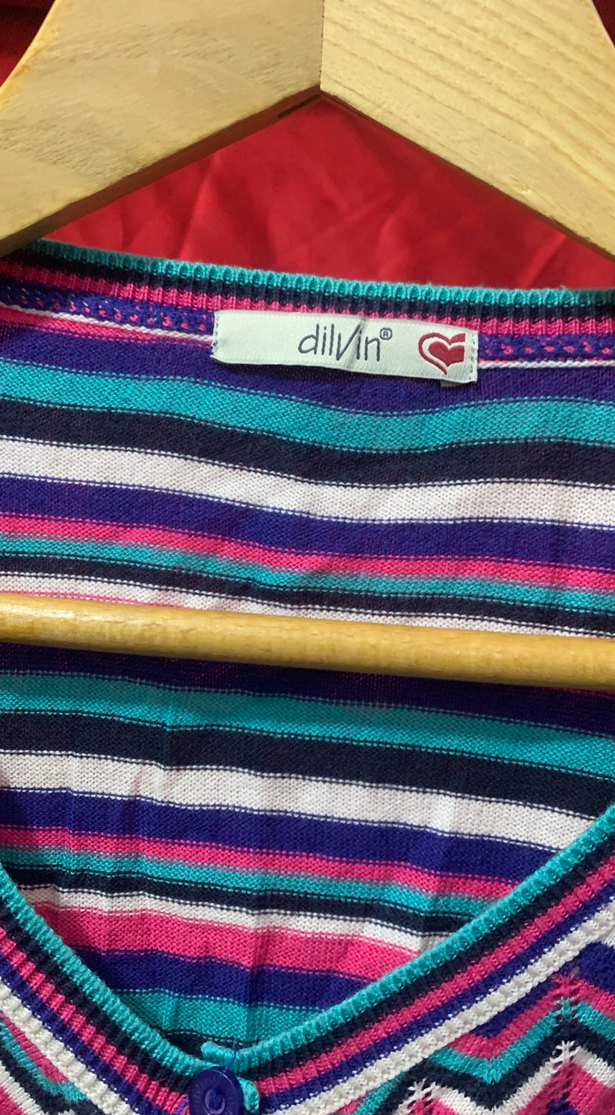 Renkli V Yaka Örgü Kadın Kazak - Görsel 3