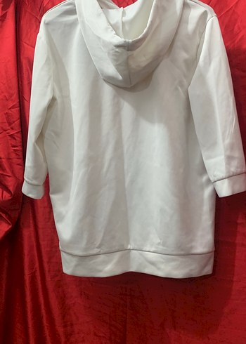 Düğmeli Beyaz Nakışlı Mini Sweatshirt - Görsel 2