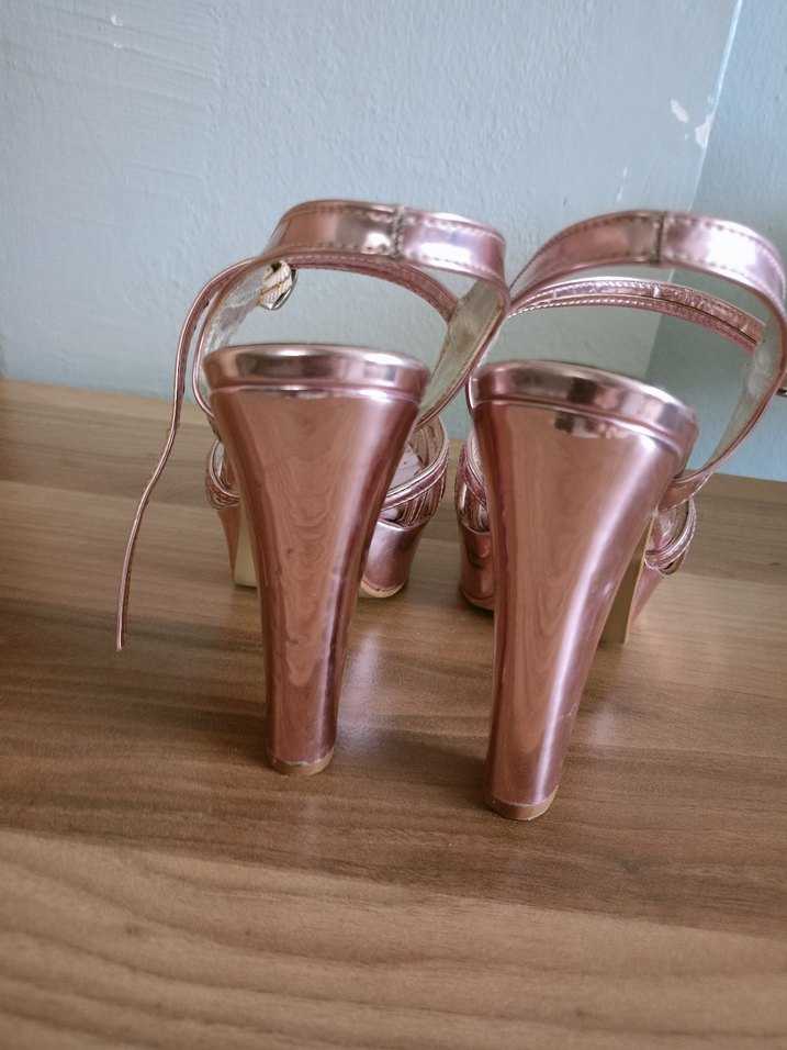 Pembe Parlak Yılan Desenli Platform Topuklu Kadın Ayakkabı - Görsel 3