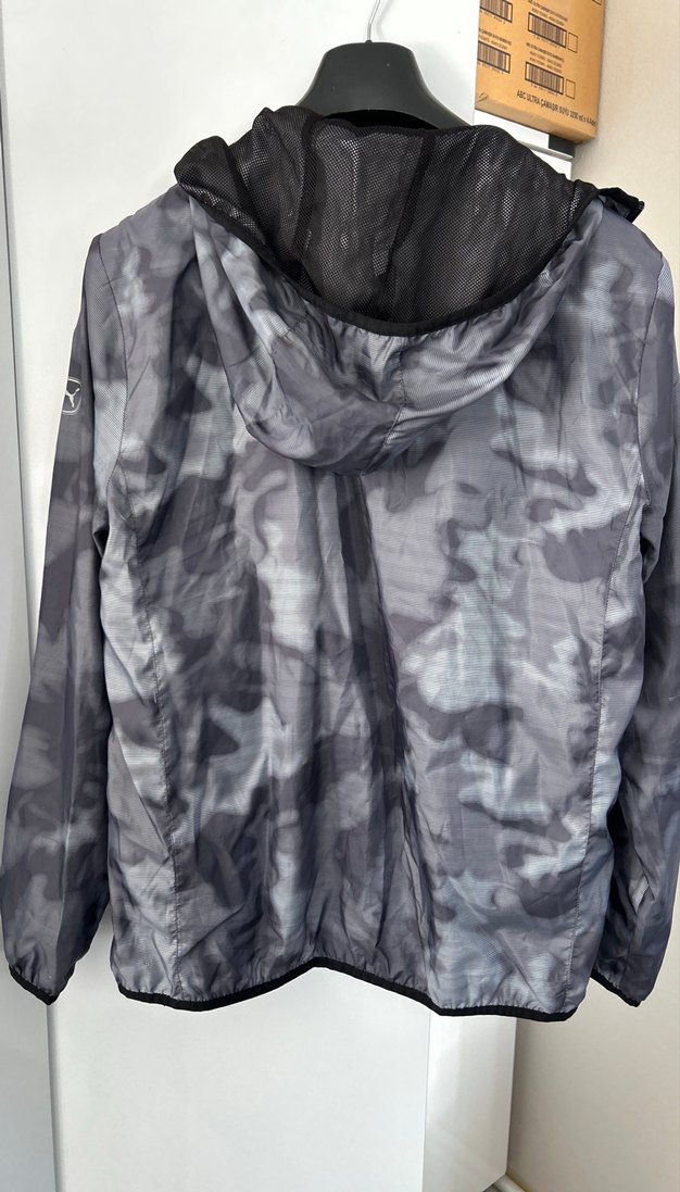 Gri kamuflajlı Desenli Fermuarlı Yağmurluk - Görsel 4