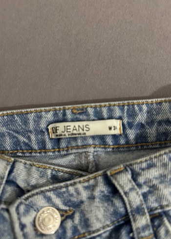 Defacto Jeans Yırtık Mini Kot Şort - Görsel 3