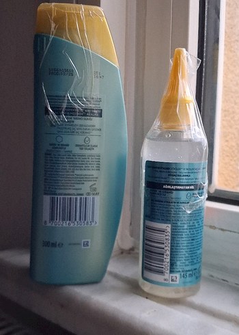 Diğer Head & Shoulders Derma Pro Saç Bakım Seti