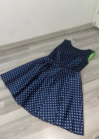 Puantiye Desenli Fırfırlı Kız Elbisesi - Görsel 2