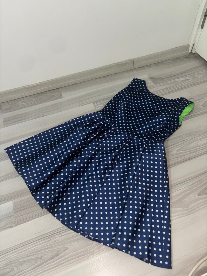 Puantiye Desenli Fırfırlı Kız Elbisesi - Görsel 2