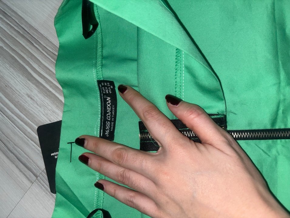 Parlak Yeşil Mini Etek - Görsel 3