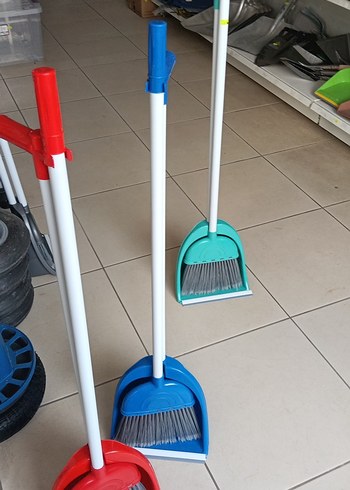 Turkuaz Renkli Süpürge - Görsel 3