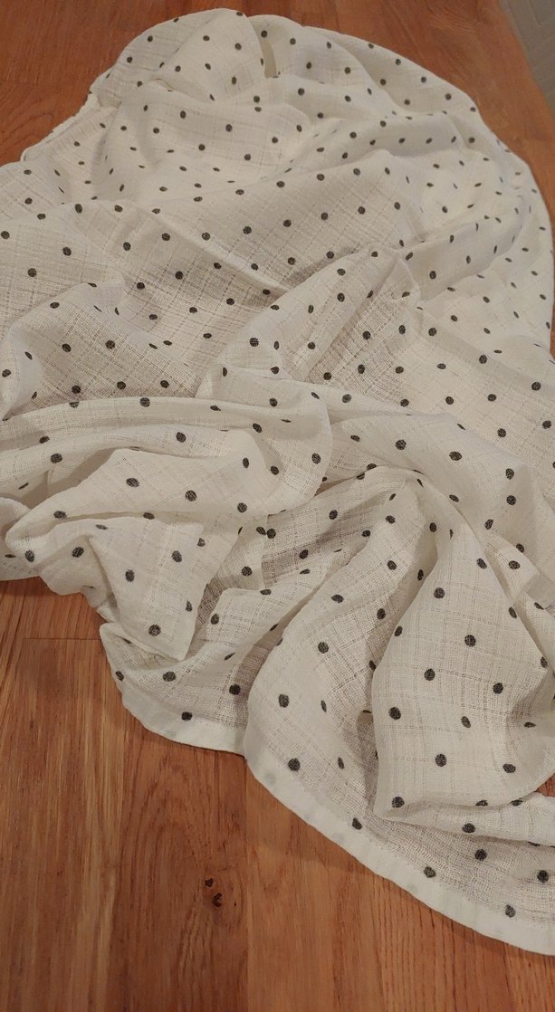 Beyaz Siyah Puantiyeli Müslin Bebek Örtüsü - Görsel 3